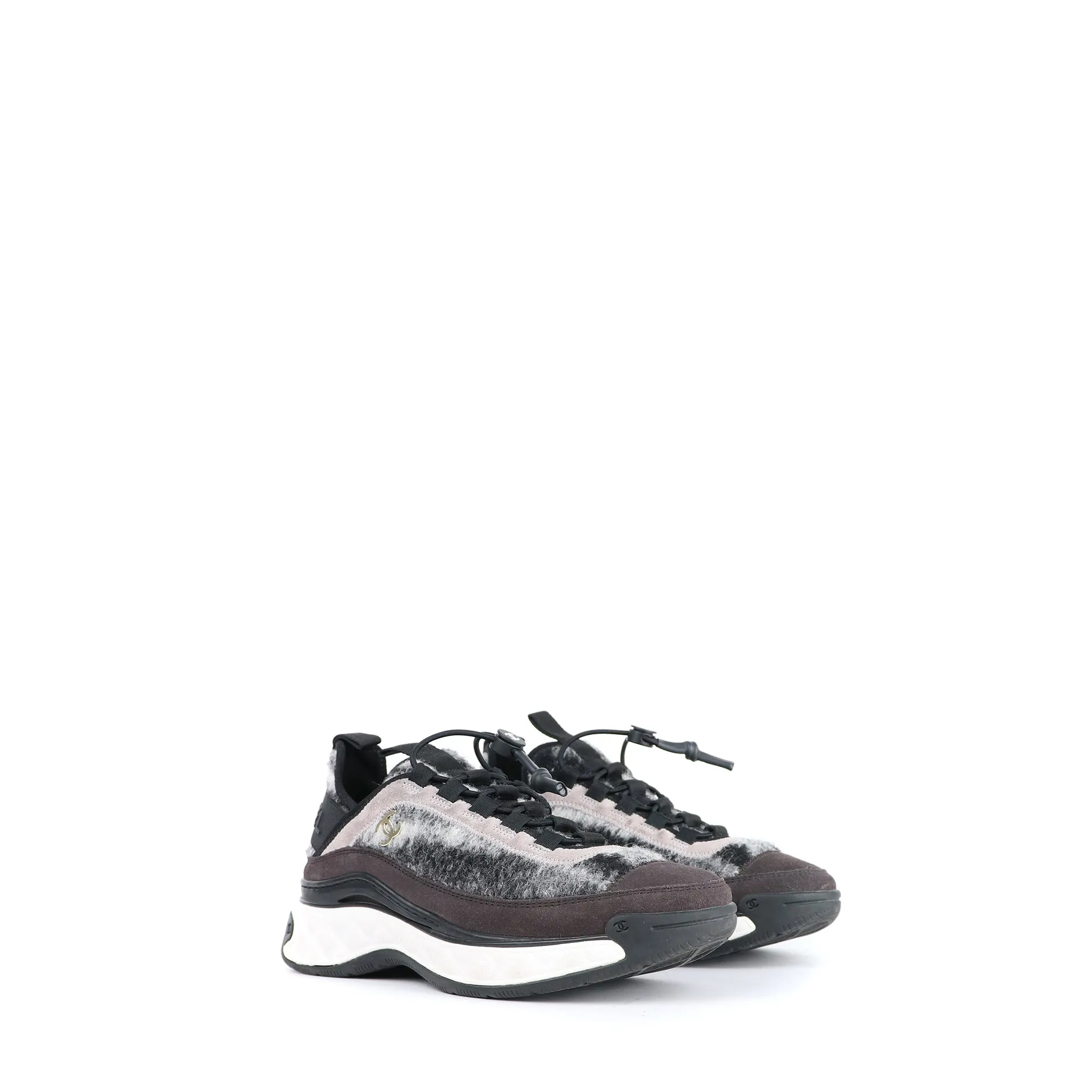 CHANEL - Baskets en tweed et daim (T37)