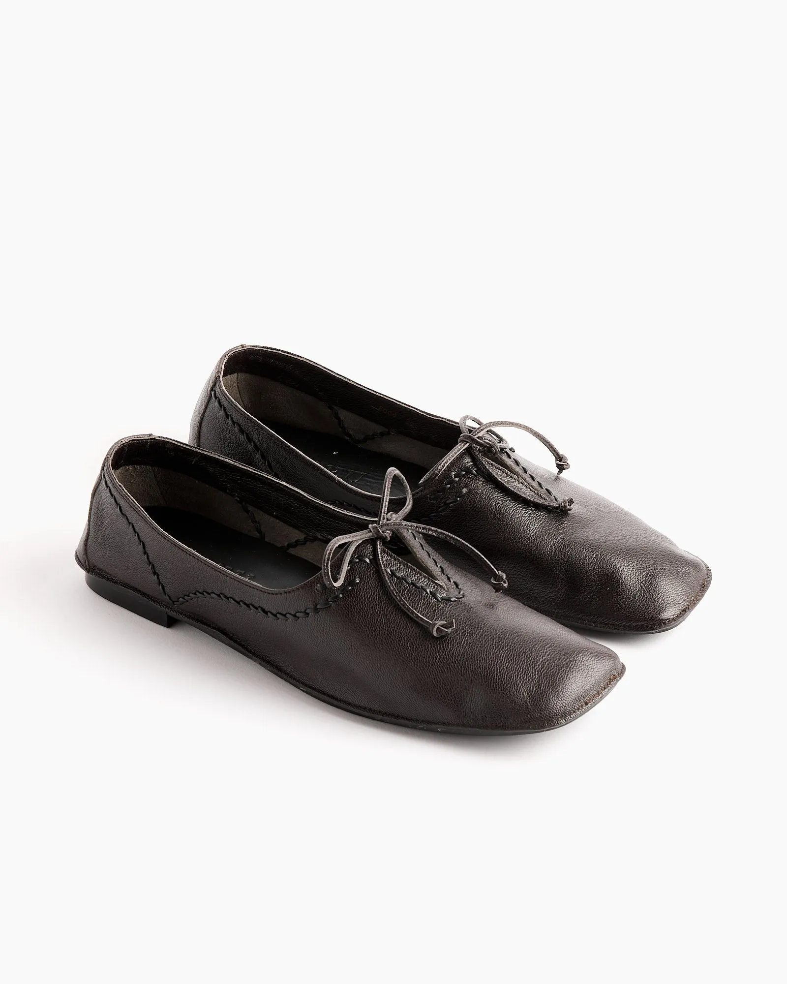 Rassa Soft Lace Up Shoe in Ebony
