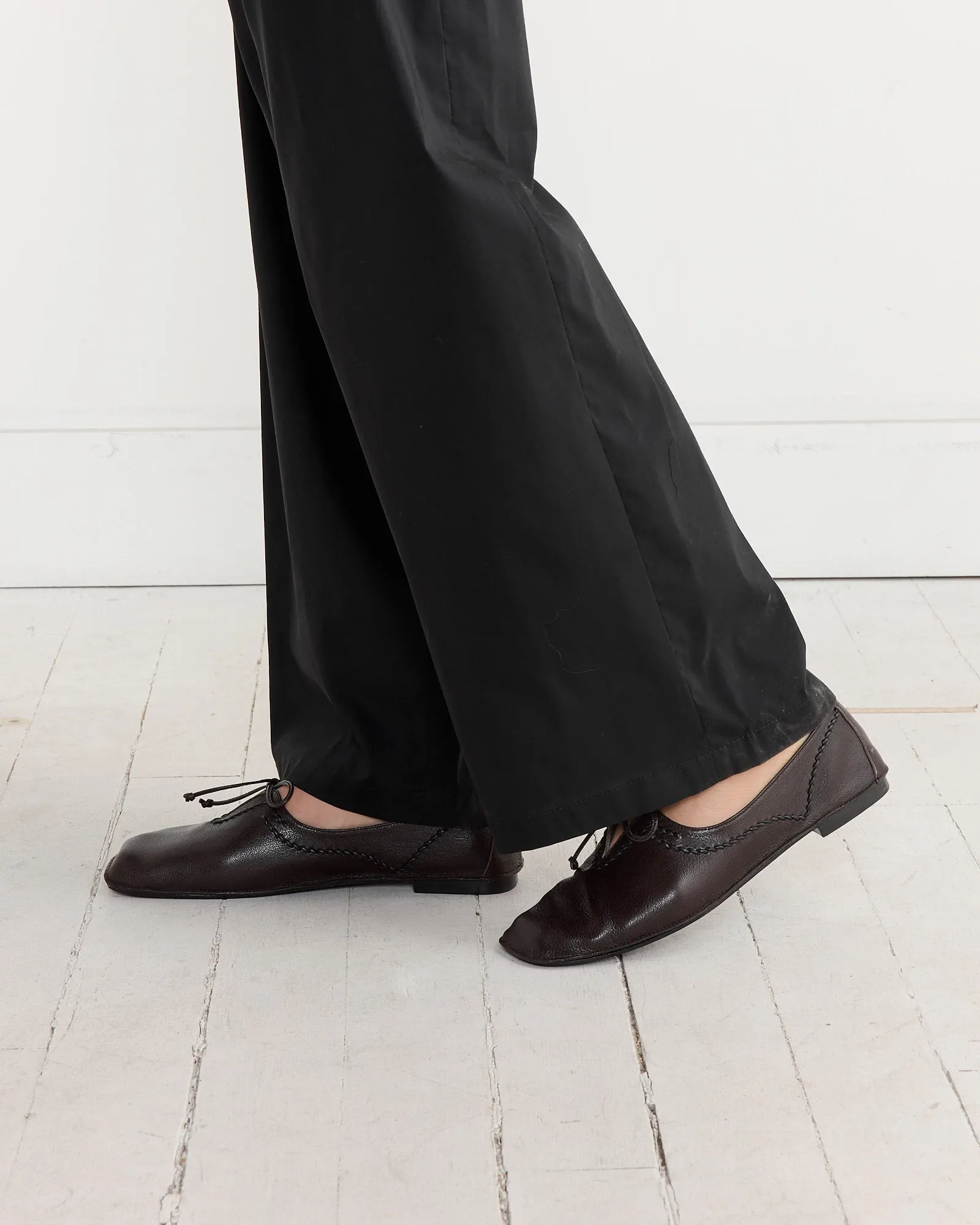 Rassa Soft Lace Up Shoe in Ebony